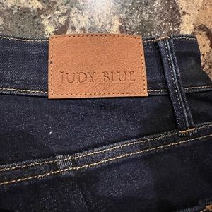 Judy Blue classy straight leg jeans. Never worn. So so comfortable